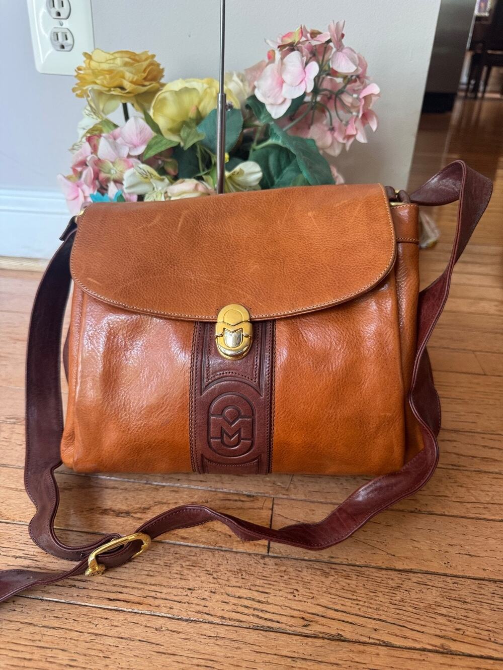 Marino Orlandi leather overbody bag (180